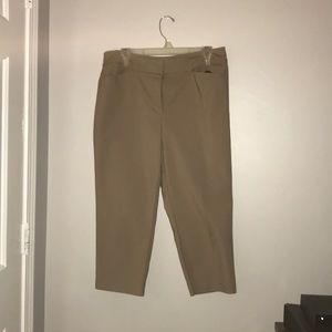 Tan capris